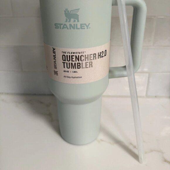Stanley 2.0 Quencher Tumbler - Picture 3 of 14